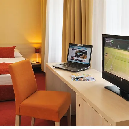 Star By Mellow Mood Hotel