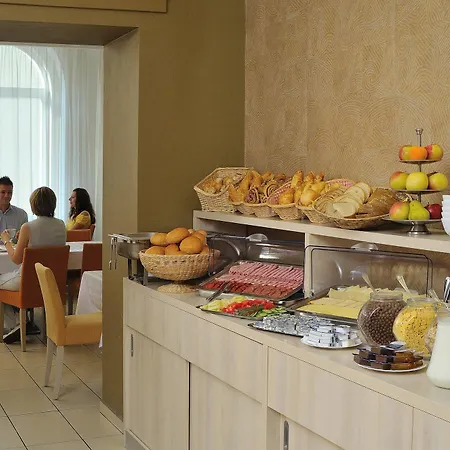 Star Hotel 3*