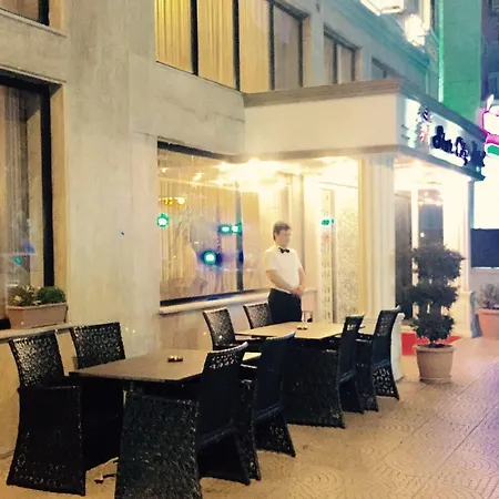 Star Hotel